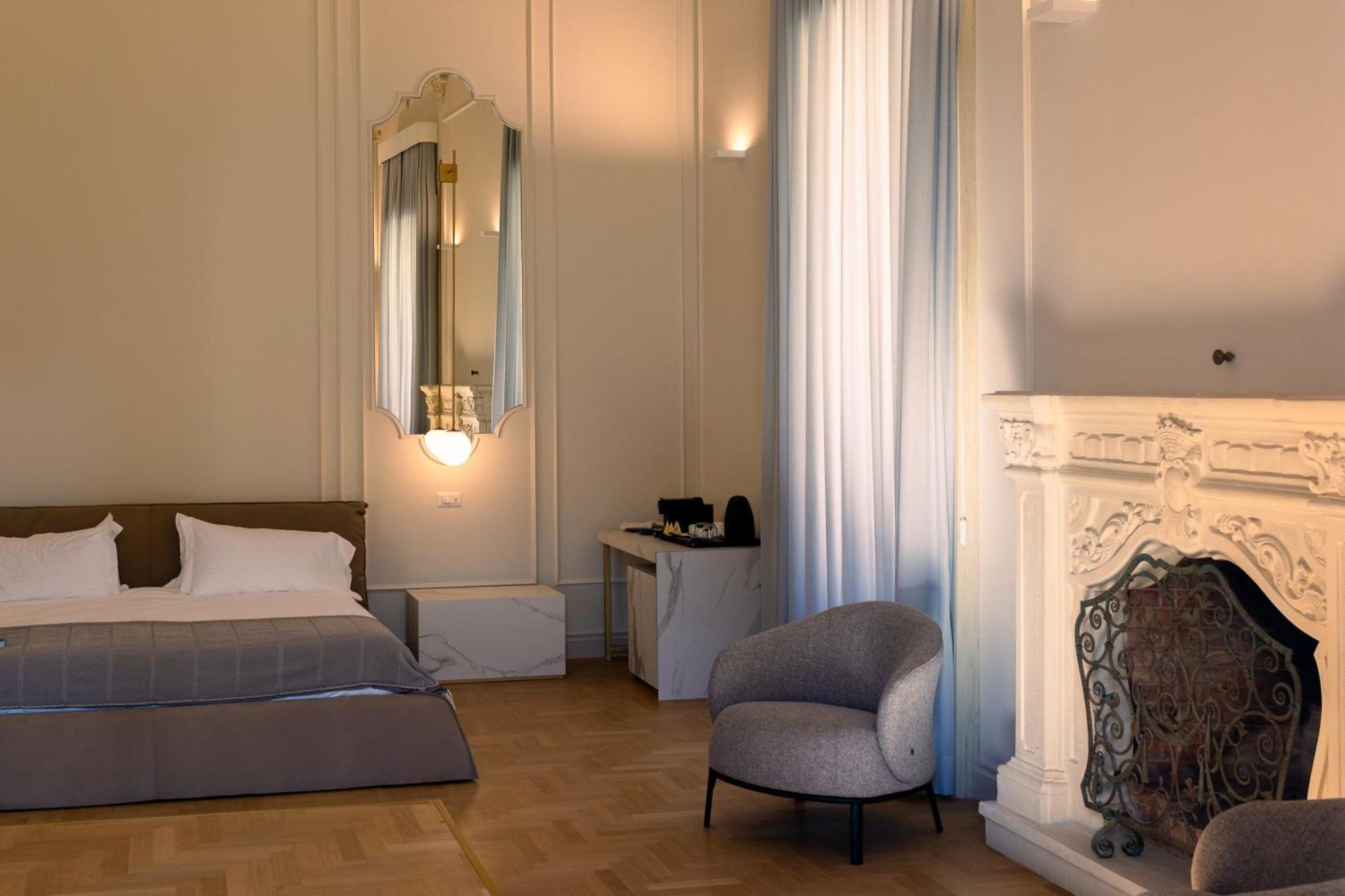 Palazzo Zimara Boutique Hotel Lecce Esterno foto