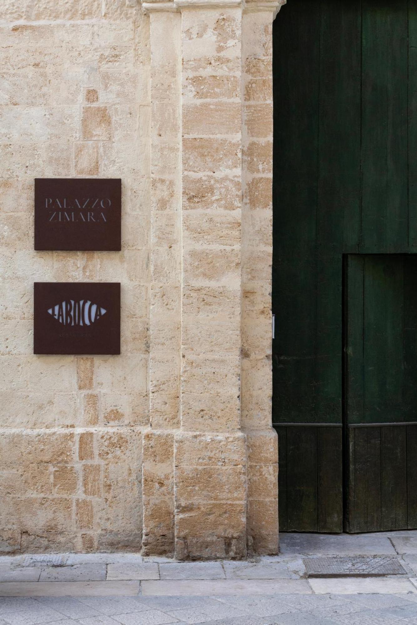 Palazzo Zimara Boutique Hotel Lecce Esterno foto